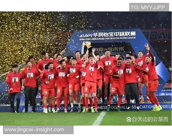 中超赛场巴黎圣日耳曼与里昂激战成平局红牌事件引发全场热议